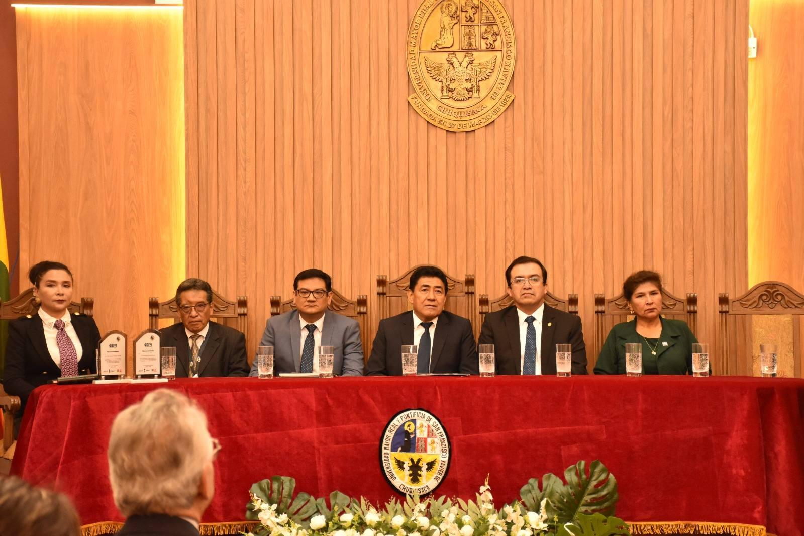 DIRECTORA DE LA EJE PARTICIPA EN EL 41° ANIVERSARIO DEL CENTRO DE ESTUDIOS DE POSGRADO E INVESTIGACIÓN