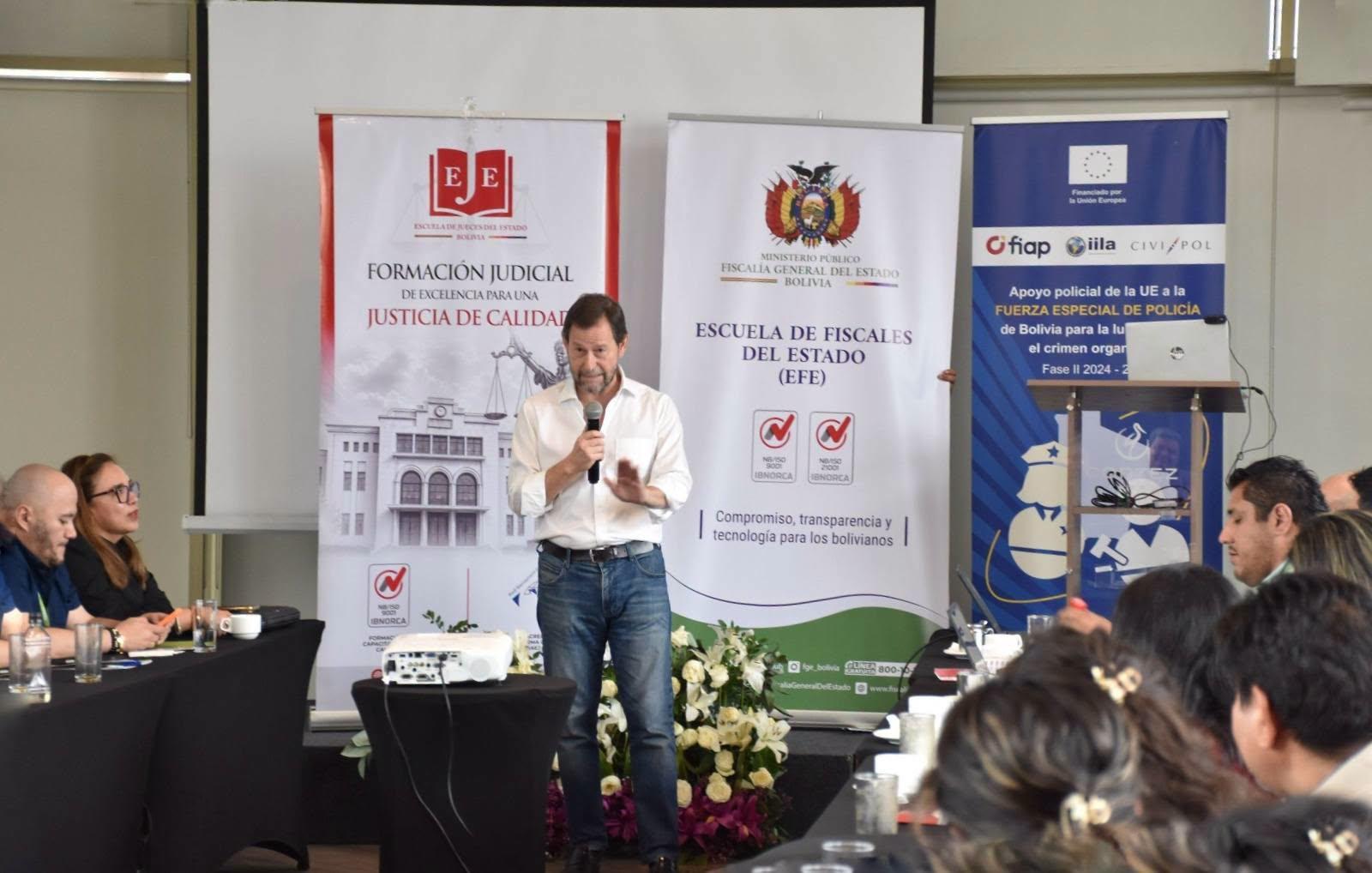 𝐄𝐉𝐄 𝐂𝐎𝐍𝐂𝐋𝐔𝐘𝐄 𝐀𝐂𝐓𝐈𝐕𝐈𝐃𝐀𝐃 𝐀𝐂𝐀𝐃É𝐌𝐈𝐂𝐀 𝐒𝐎𝐁𝐑𝐄 𝐋𝐔𝐂𝐇𝐀 𝐂𝐎𝐍𝐓𝐑𝐀 𝐄𝐋 𝐂𝐑𝐈𝐌𝐄𝐍 𝐎𝐑𝐆𝐀𝐍𝐈𝐙𝐀𝐃𝐎