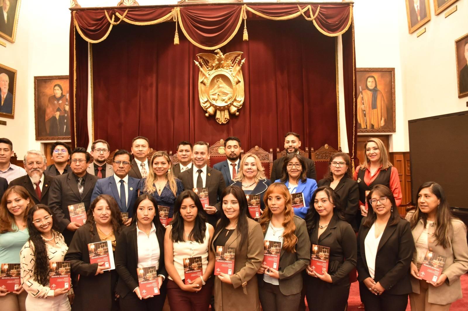 PRESENTACIÓN DEL PLAN ANUAL DE CAPACITACIÓN 2026 Y LA REVISTA JURÍDICA N.° 6 REFUERZA EL COMPROMISO ACADÉMICO DE LA EJE