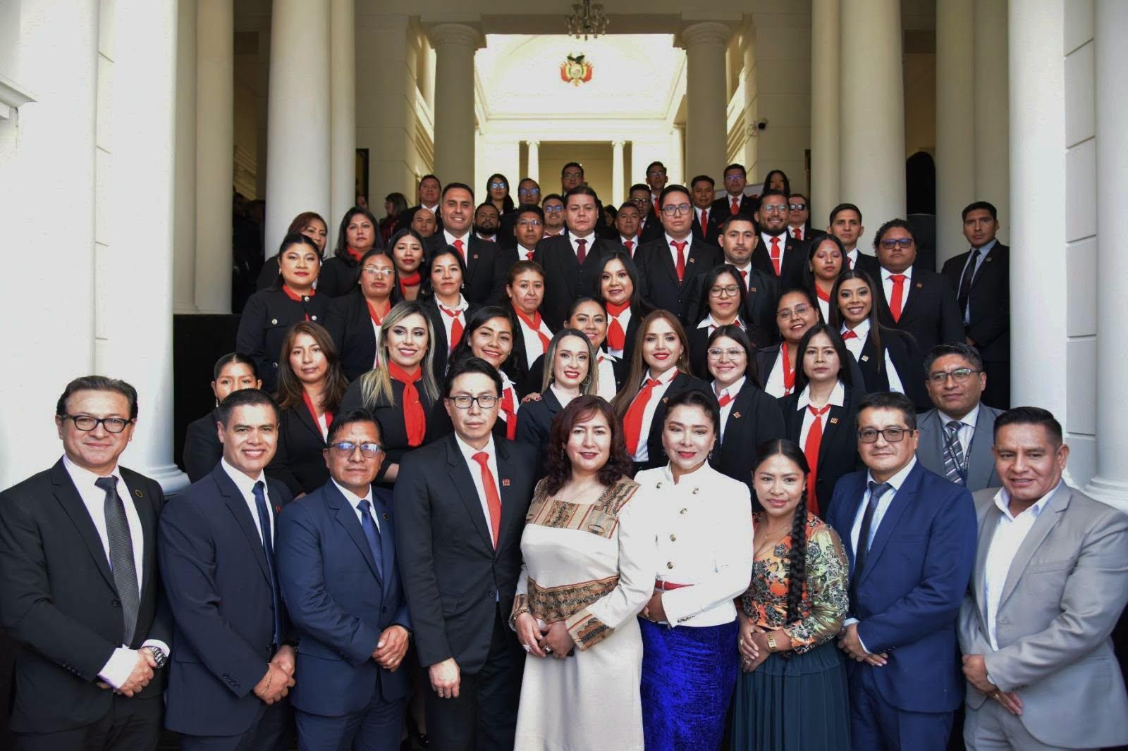 𝐄𝐉𝐄 𝐈𝐍𝐀𝐔𝐆𝐔𝐑𝐀 𝐄𝐋 𝐐𝐔𝐈𝐍𝐓𝐎 𝐂𝐔𝐑𝐒𝐎 𝐃𝐄 𝐅𝐎𝐑𝐌𝐀𝐂𝐈Ó𝐍 𝐘 𝐄𝐒𝐏𝐄𝐂𝐈𝐀𝐋𝐈𝐙𝐀𝐂𝐈Ó𝐍 𝐉𝐔𝐃𝐈𝐂𝐈𝐀𝐋 𝐄𝐍 Á𝐑𝐄𝐀 𝐎𝐑𝐃𝐈𝐍𝐀𝐑𝐈𝐀