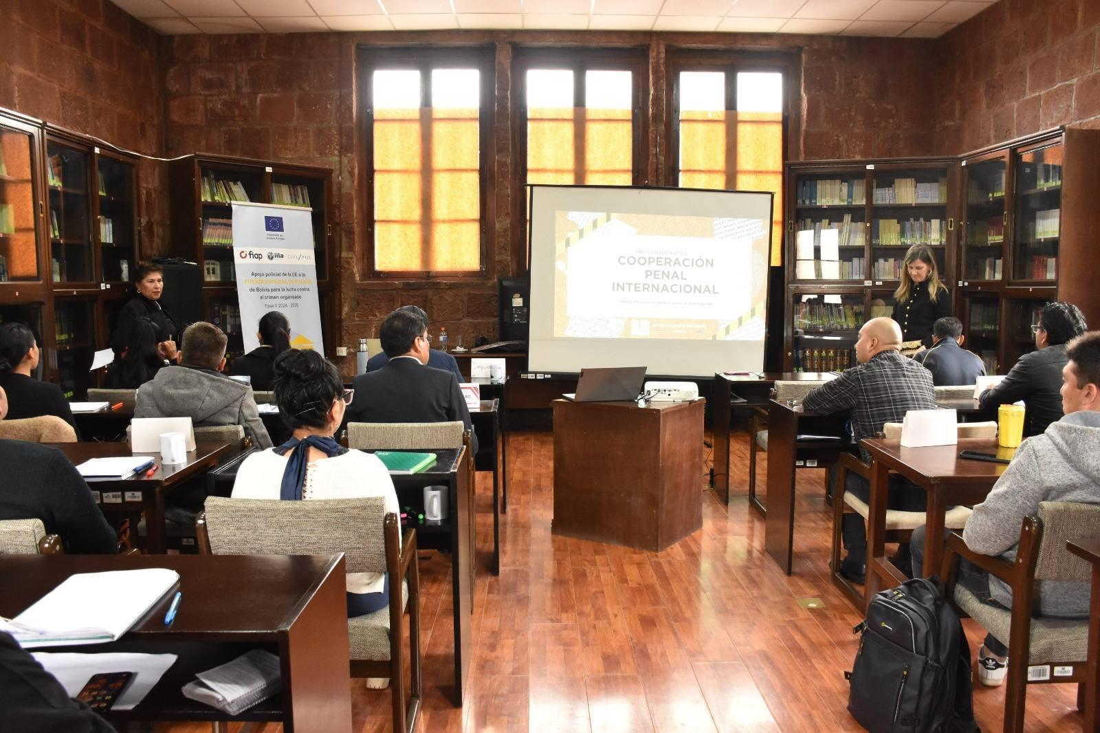 EJE DESARROLLA CLASE ESPECIALIZADA SOBRE COOPERACIÓN PENAL INTERNACIONAL CON EXPERTOS DE ESPAÑA