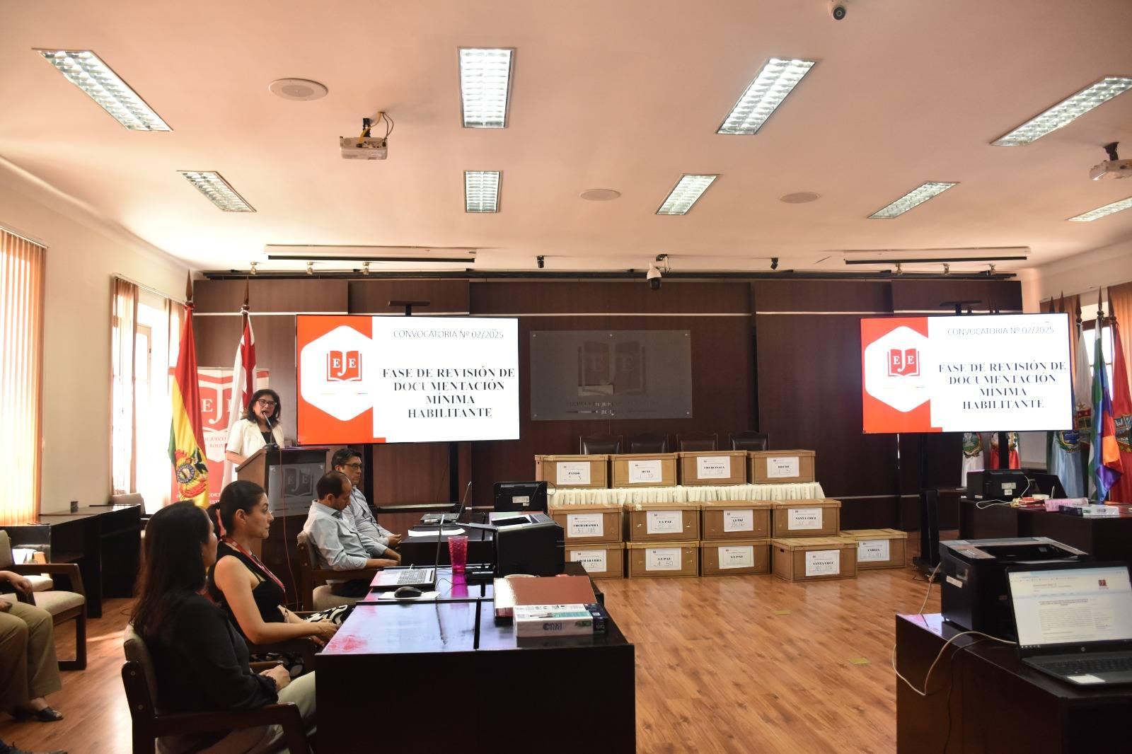 LA EJE CONCLUYE LA REVISIÓN DE DOCUMENTACIÓN MÍNIMA HABILITANTE BAJO ESTRICTA SUPERVISIÓN Y TRANSPARENCIA