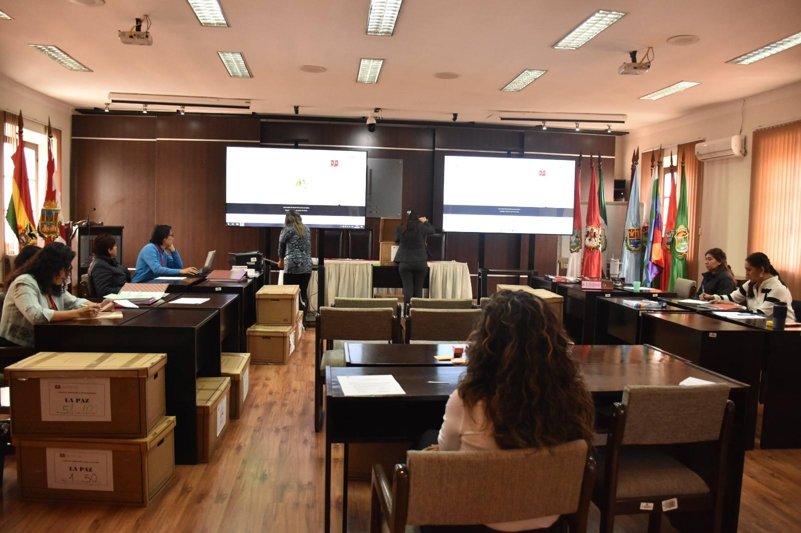 ESCUELA DE JUECES DEL ESTADO REVISA IMPUGNACIONES DE LA FASE DE CALIFICACIÓN DE MÉRITOS DE LA CONVOCATORIA N.º 02/2025