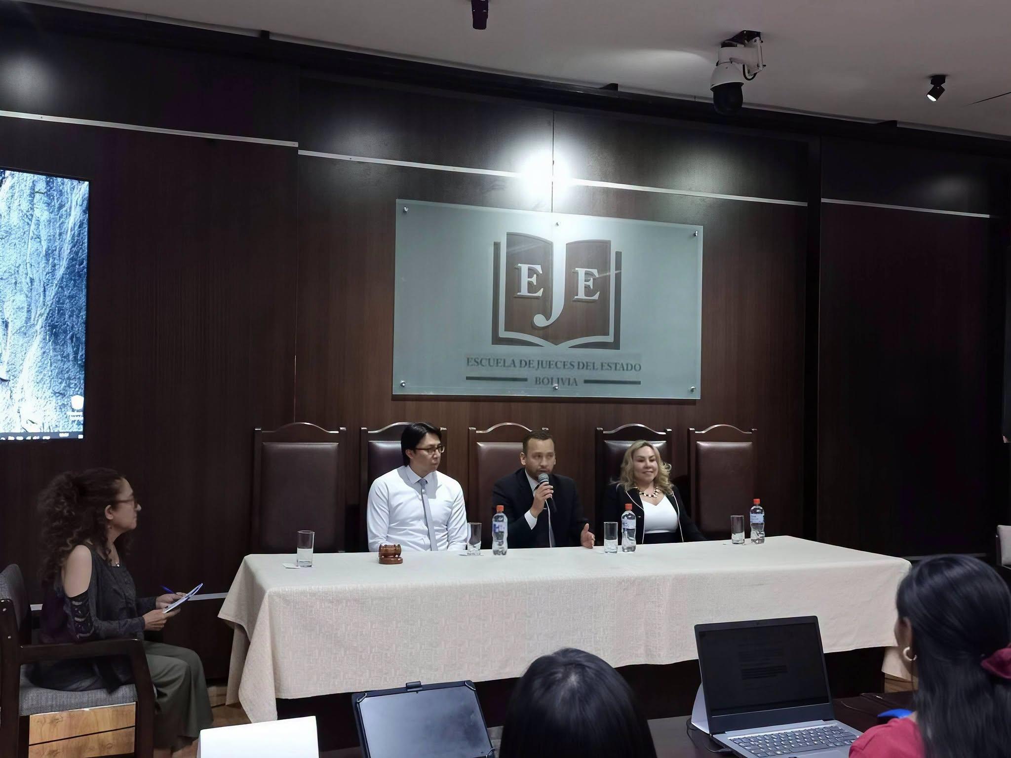 𝐃𝐈𝐑𝐄𝐂𝐓𝐎𝐑𝐈𝐎 𝐃𝐄 𝐋𝐀 𝐄𝐉𝐄 𝐕𝐈𝐒𝐈𝐓𝐀 𝐀 𝐄𝐒𝐓𝐔𝐃𝐈𝐀𝐍𝐓𝐄𝐒 𝐃𝐄𝐋 𝟓𝐓𝐎 𝐂𝐔𝐑𝐒𝐎 𝐃𝐄 𝐅𝐎𝐑𝐌𝐀𝐂𝐈Ó𝐍 𝐉𝐔𝐃𝐈𝐂𝐈𝐀𝐋