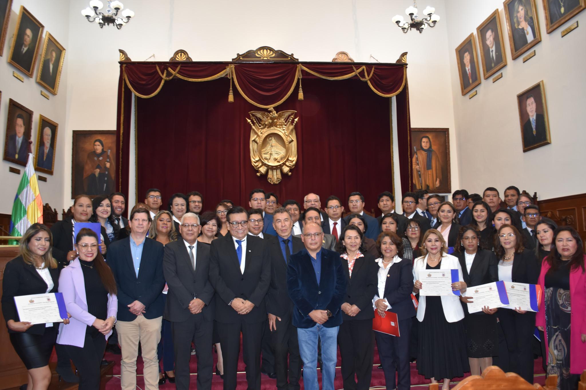 CON 92 TITULADOS, EL EJE CONCLUYE SATISFACTORIAMENTE EL “DIPLOMADO EN DERECHO PROCESAL LABORAL Y SEGURIDAD SOCIAL”, DESARROLLADO EN CONVENIO CON LA UNIVERSIDAD AUTÓNOMA JUAN MISAEL SARACHO